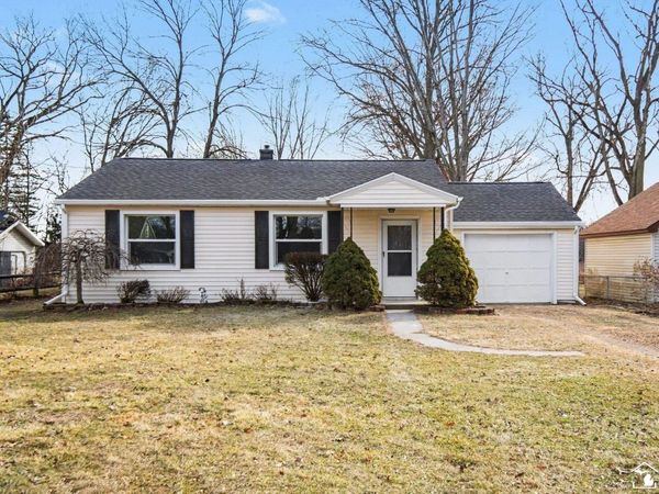 7134 Maplewood Drive, Temperance, MI 48182