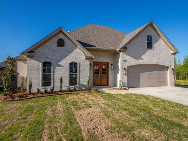 2420 Overcup Drive, Conway, AR 72034