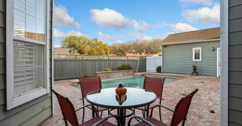 2736 Daisy Ln, Tracy, CA 95377 Photo