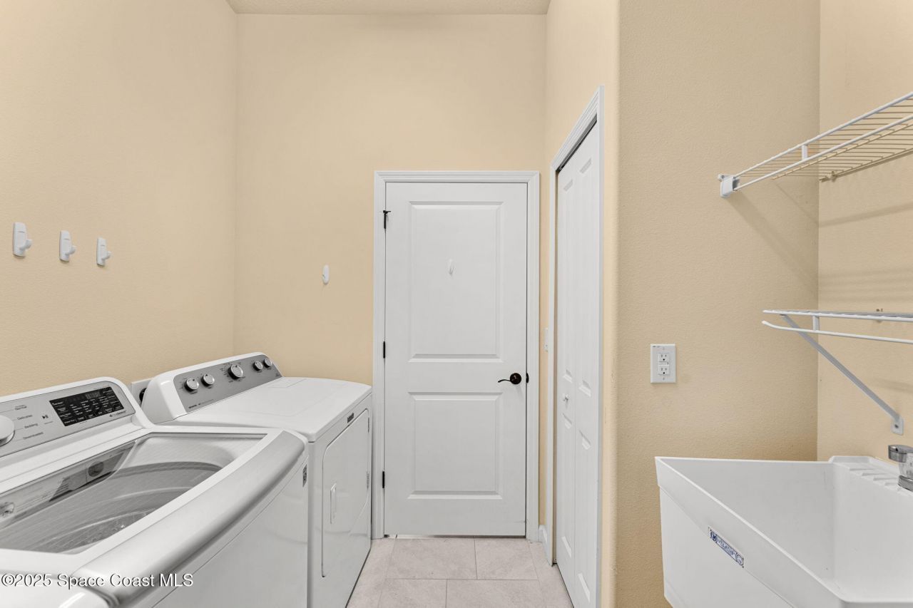 3720 Alamanda Key Drive , Melbourne, FL 32901 Photo