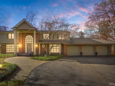 56853 Mount Vernon Road , Shelby Twp, MI 48316