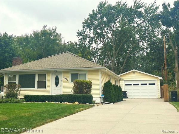 9927 GLASGOW Drive , Brighton Twp, MI 48114