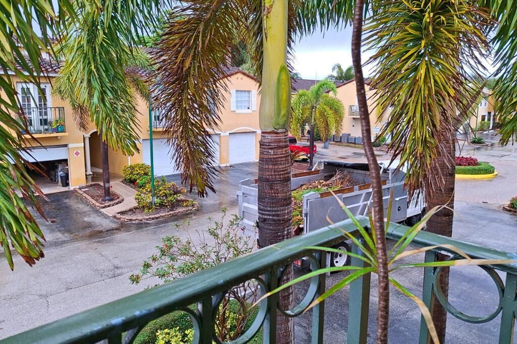1030 Lake Shore Drive, Unit 206, Lake Park, FL 33403 Photo