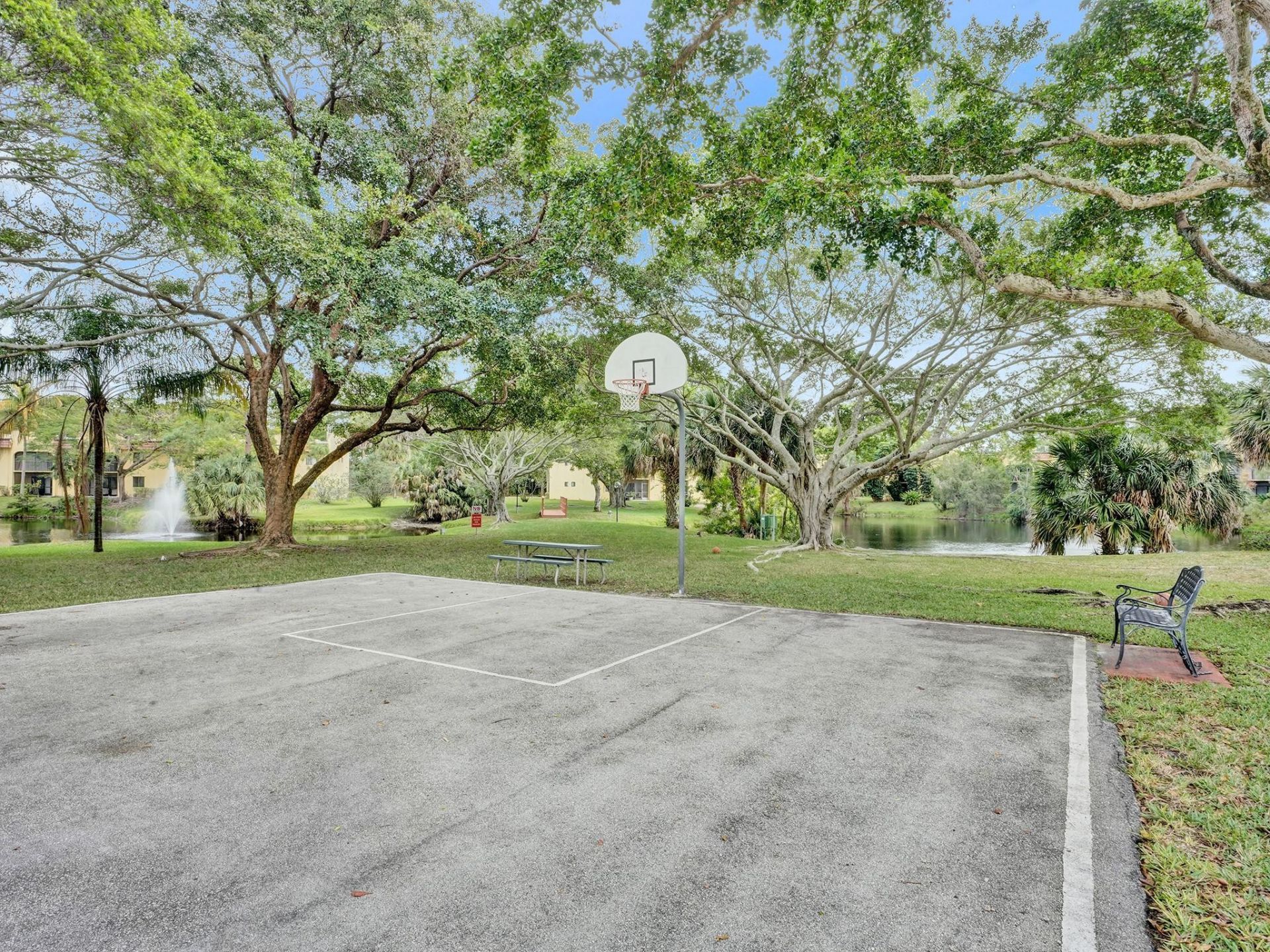 930 SW 9th Street Circle, Unit 206, Boca Raton, FL 33486 Photo