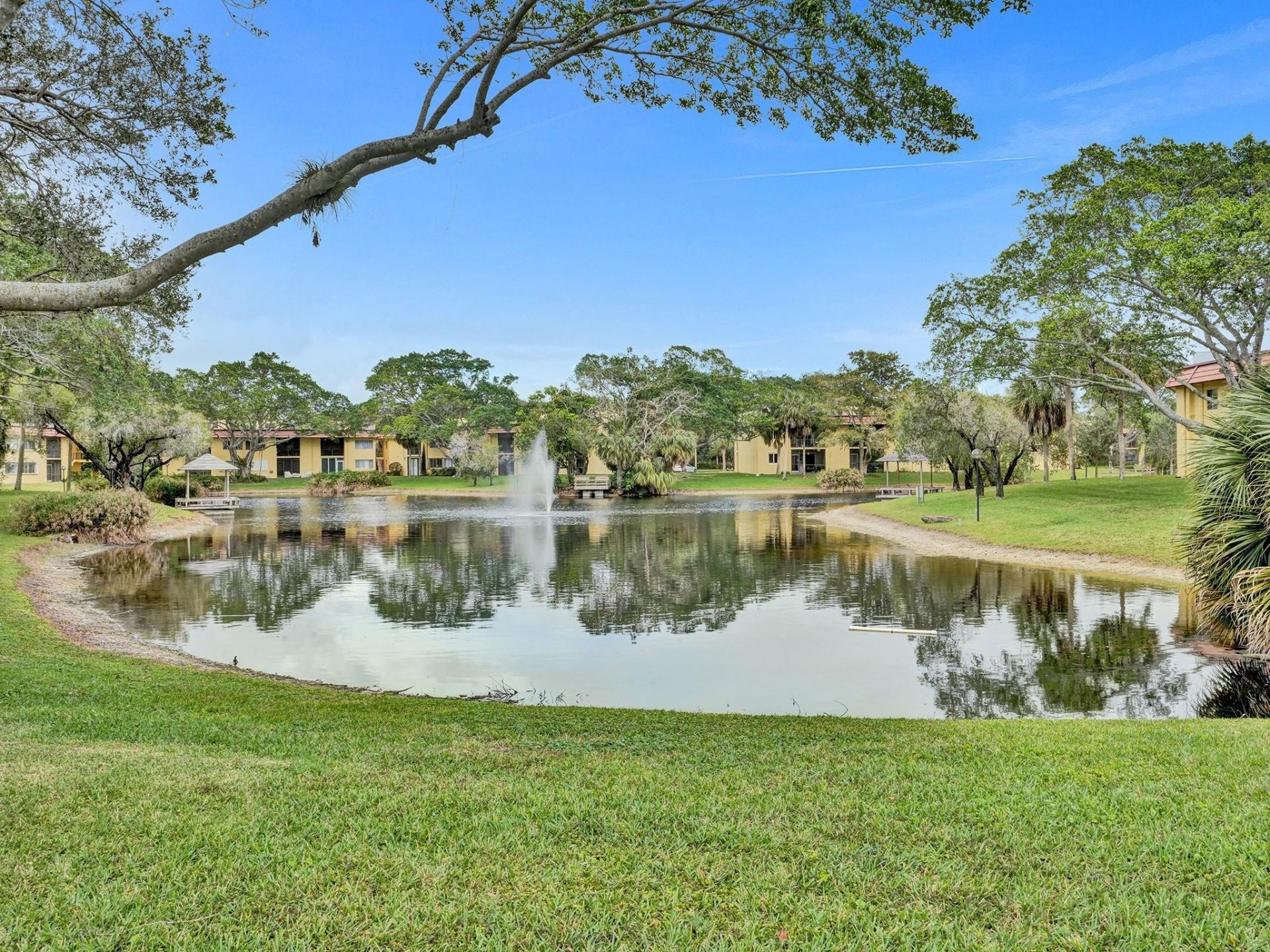 930 SW 9th Street Circle, Unit 206, Boca Raton, FL 33486 Photo