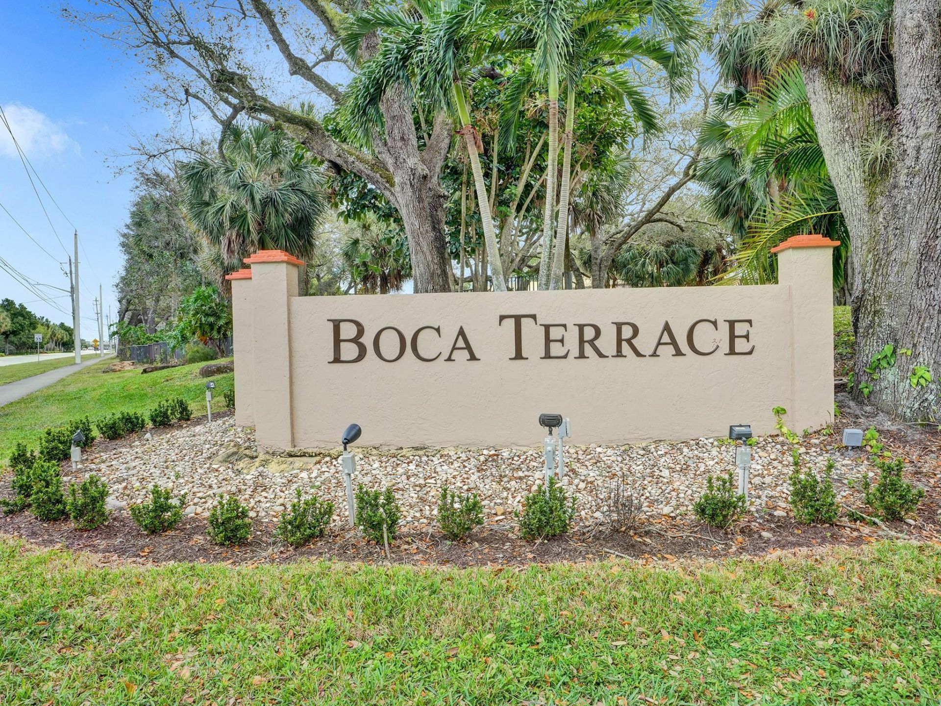 930 SW 9th Street Circle, Unit 206, Boca Raton, FL 33486 Photo