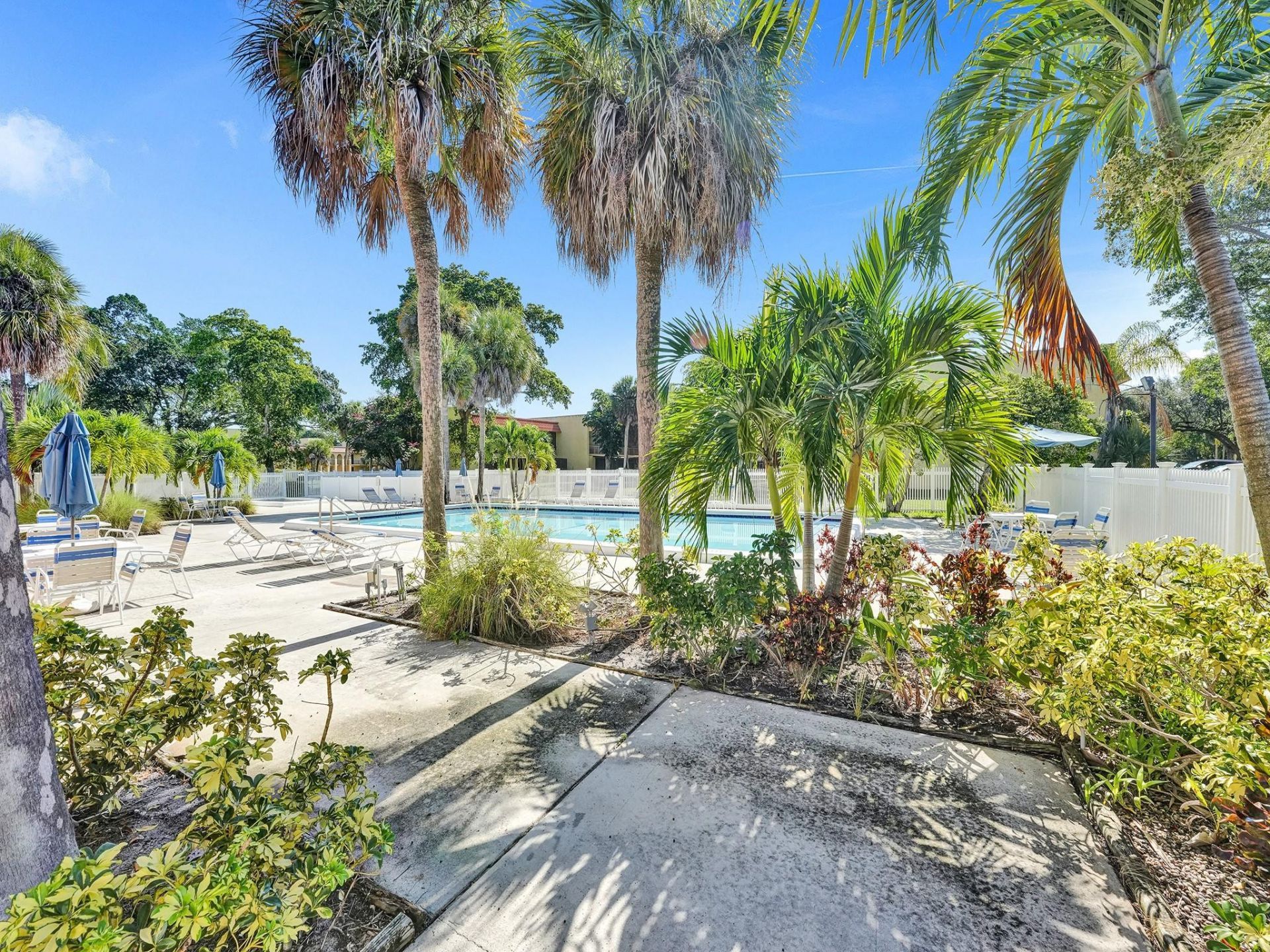 930 SW 9th Street Circle, Unit 206, Boca Raton, FL 33486 Photo