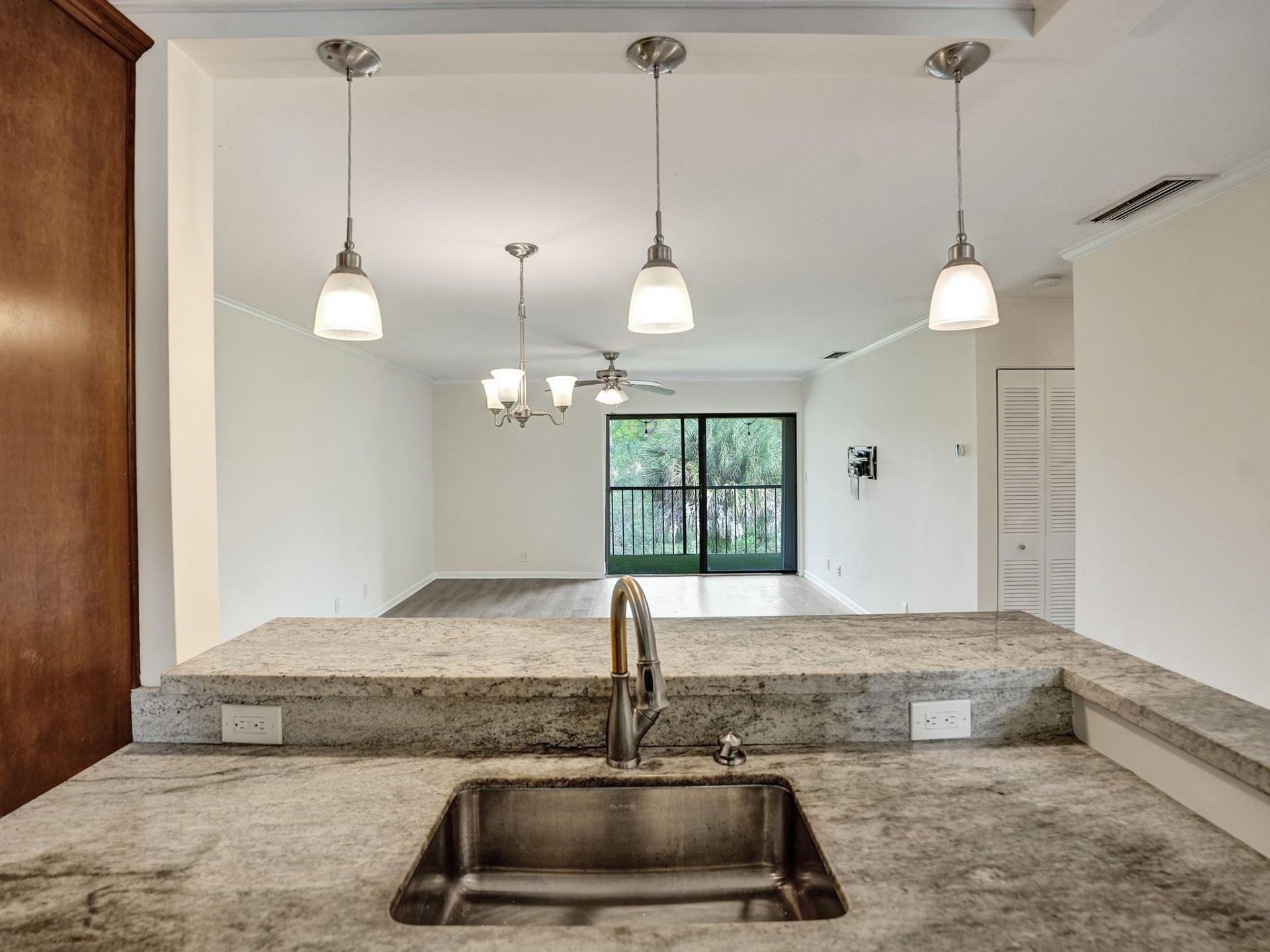 930 SW 9th Street Circle, Unit 206, Boca Raton, FL 33486 Photo