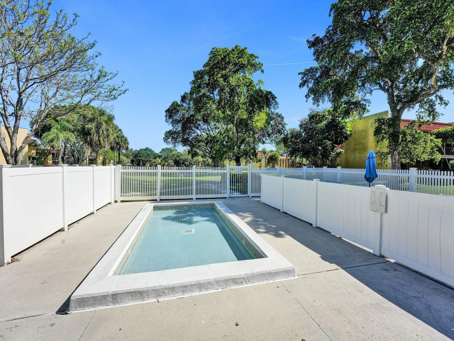 930 SW 9th Street Circle, Unit 206, Boca Raton, FL 33486 Photo