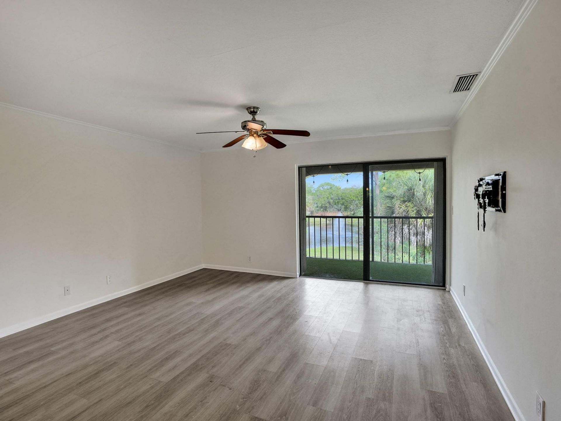 930 SW 9th Street Circle, Unit 206, Boca Raton, FL 33486 Photo