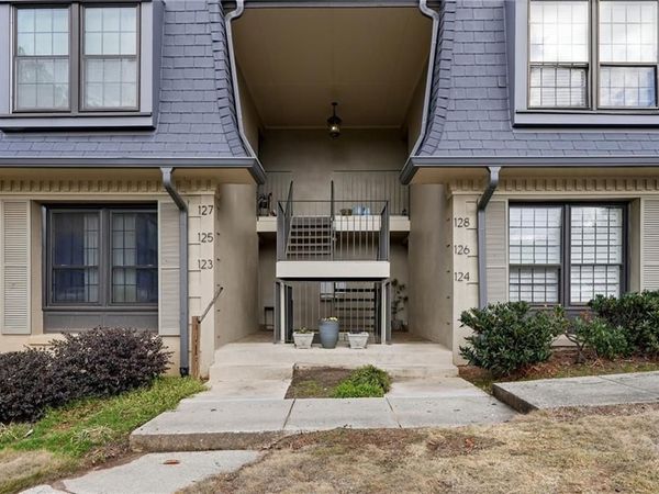 123 Maison Place NW, Atlanta, GA 30327