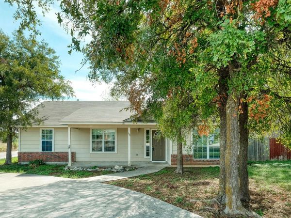 109 Castleberry CT , Bertram, TX 78605