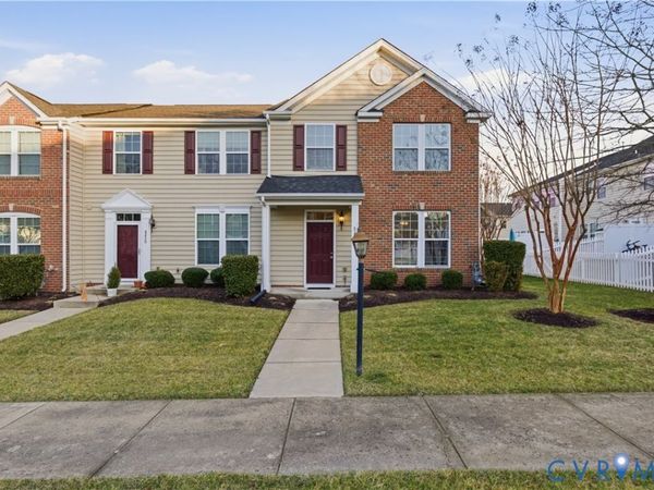 8216 Creekside Bluffs Lane , Mechanicsville, VA 23111