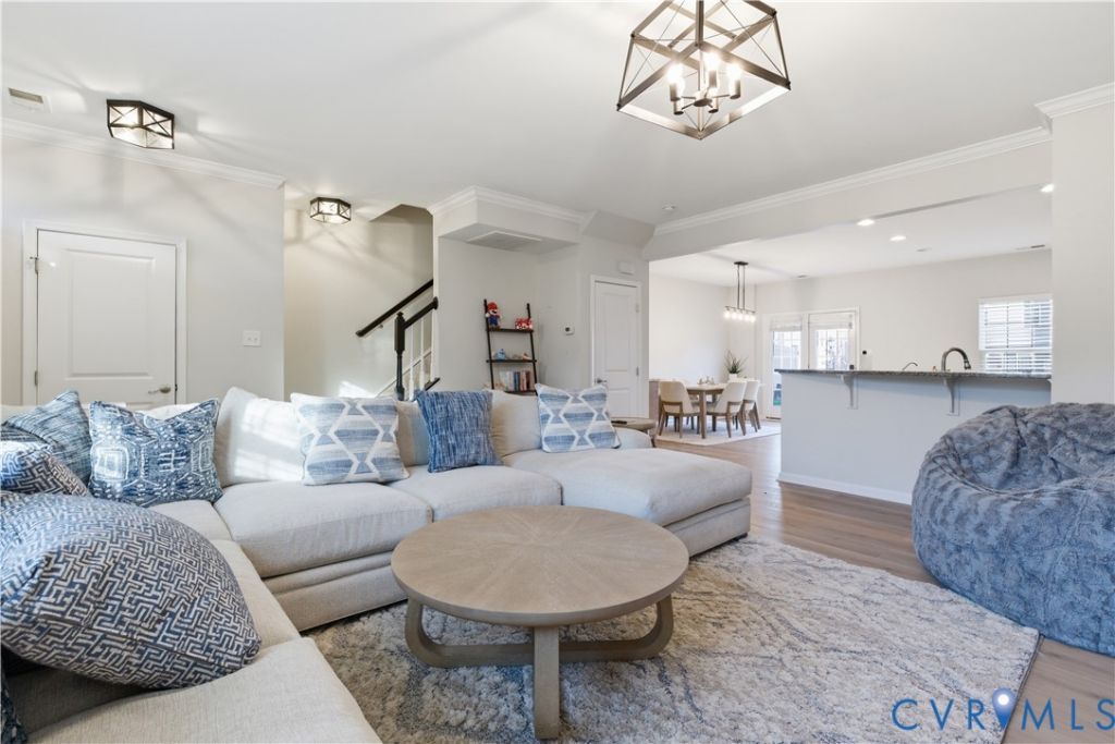 8216 Creekside Bluffs Lane  Mechanicsville, VA 23111