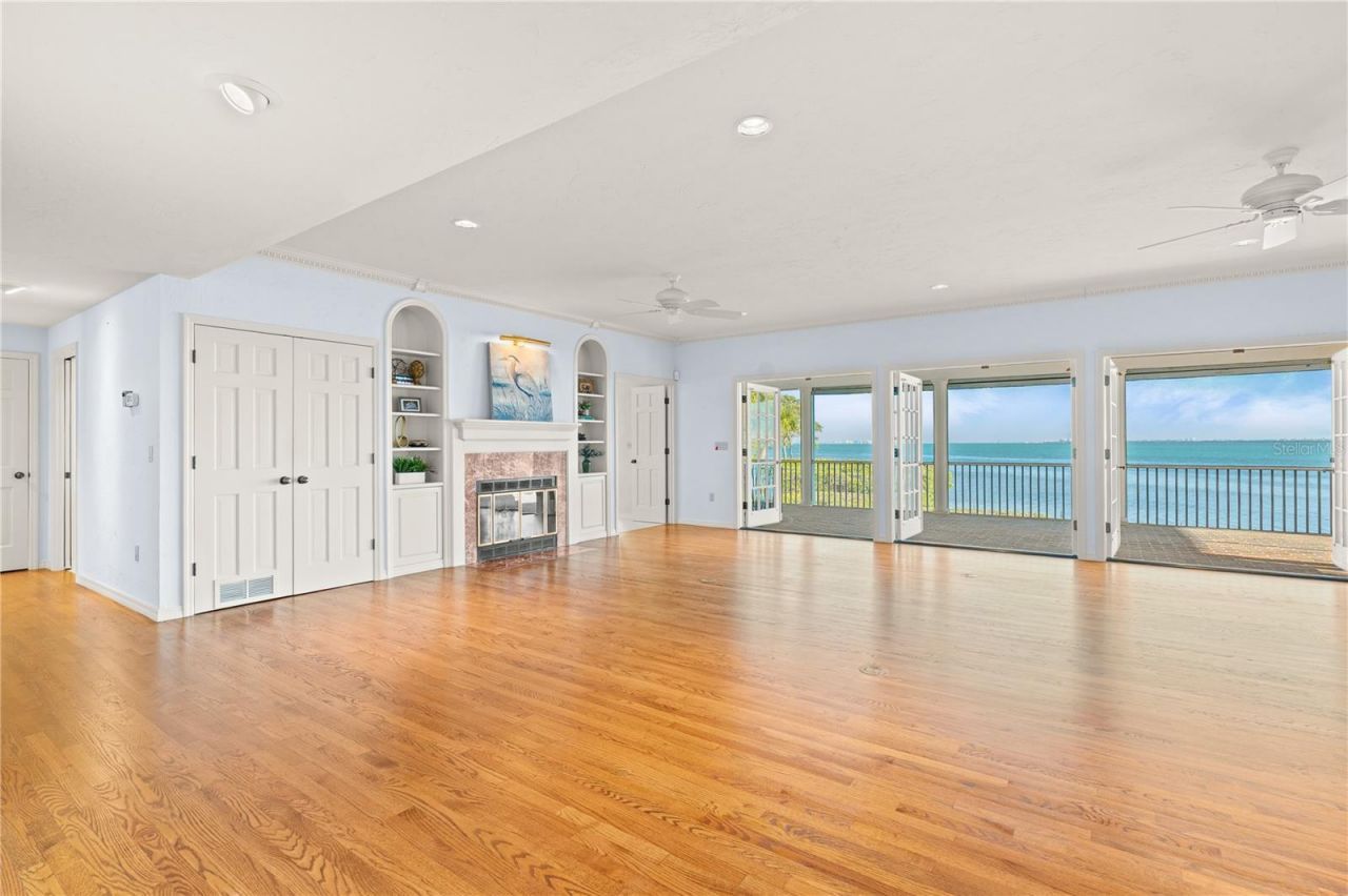 41 Tidy Island Boulevard, Bradenton, FL 34210 Photo