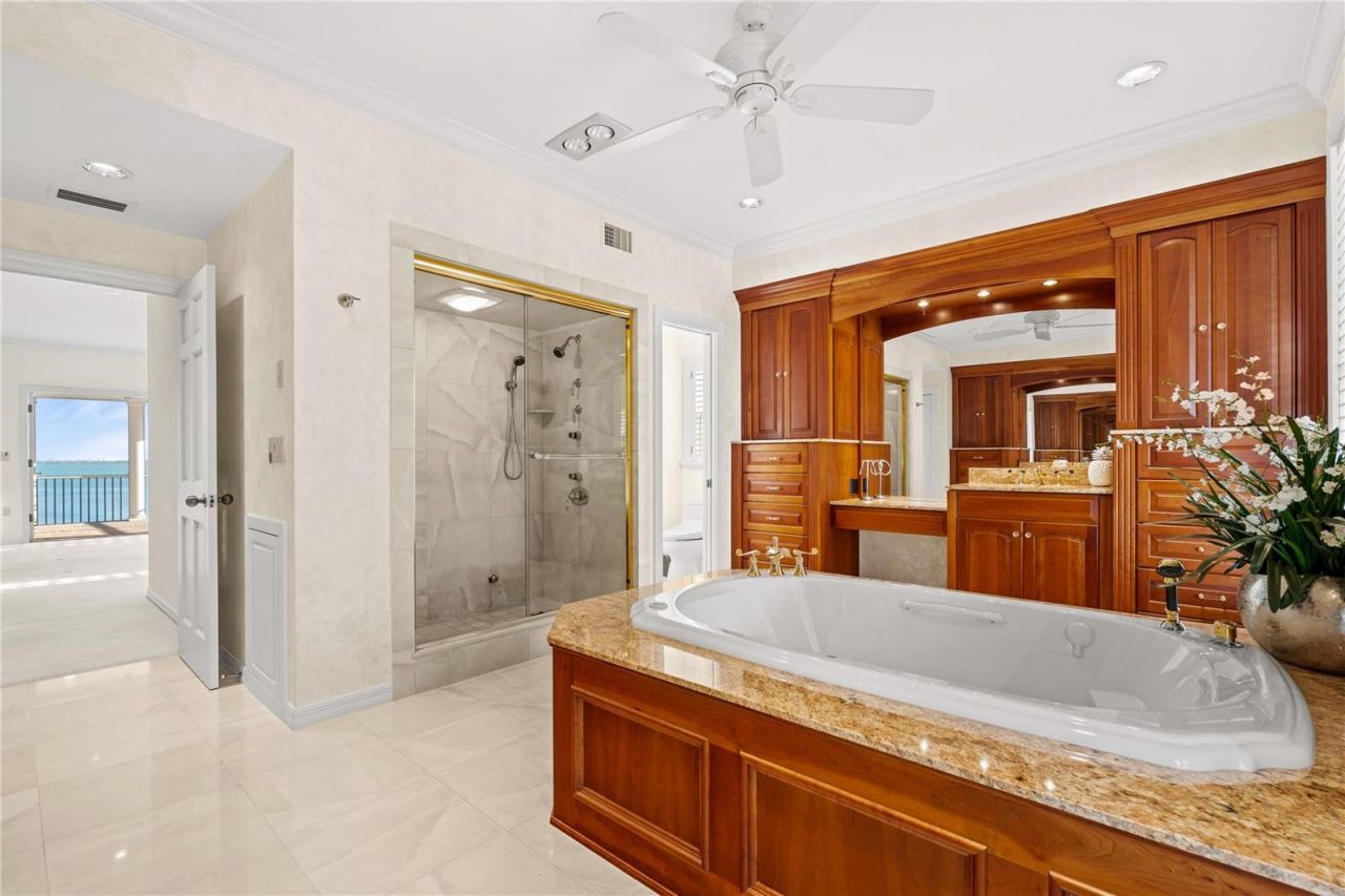 41 Tidy Island Boulevard, Bradenton, FL 34210 Photo