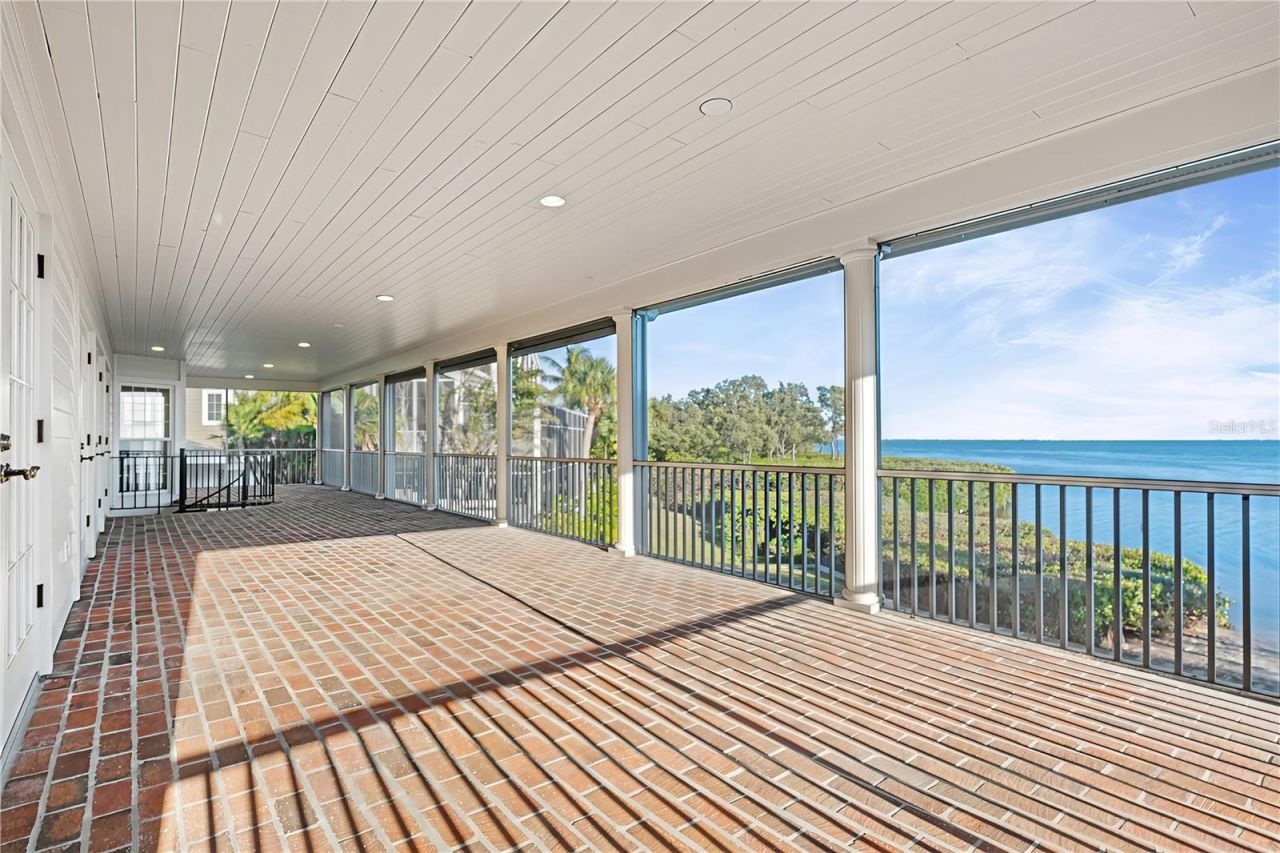 41 Tidy Island Boulevard, Bradenton, FL 34210 Photo