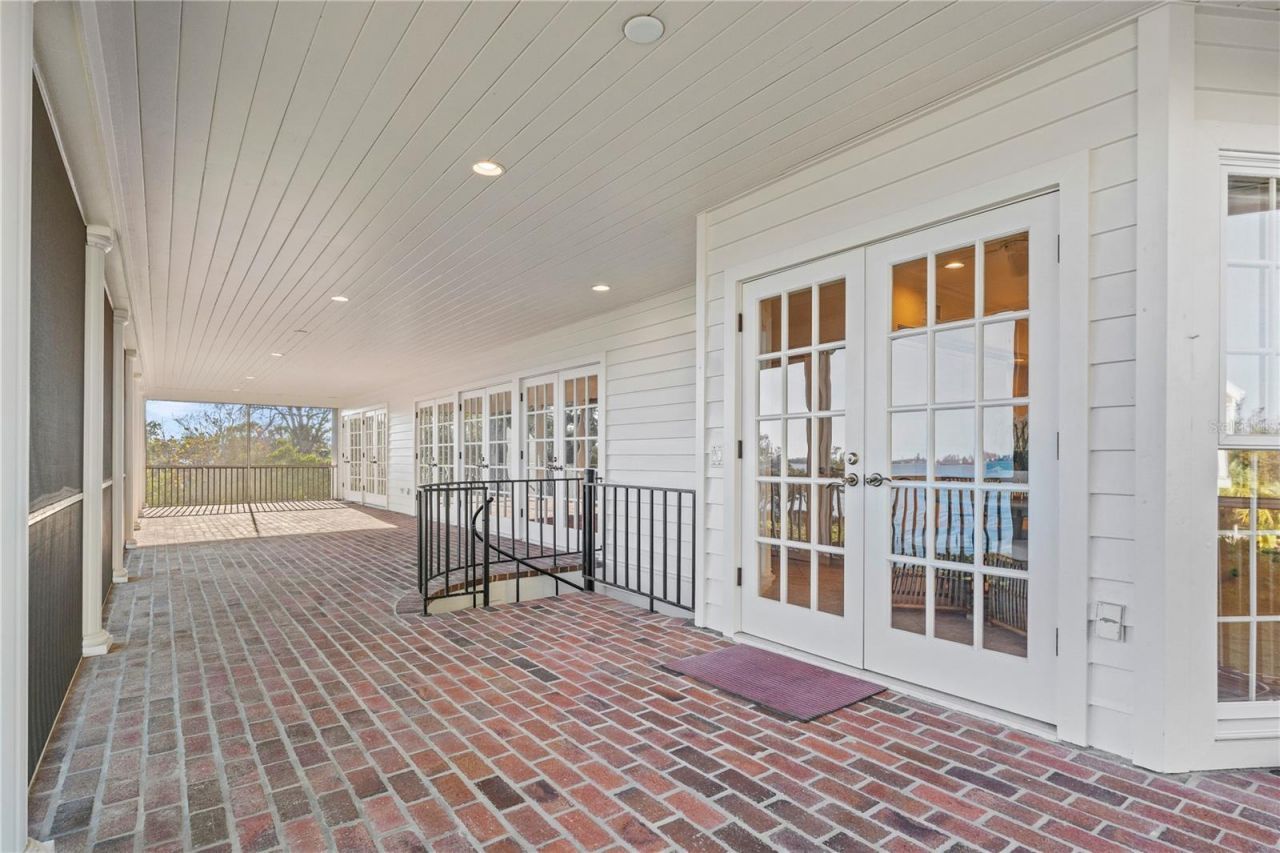 41 Tidy Island Boulevard, Bradenton, FL 34210 Photo