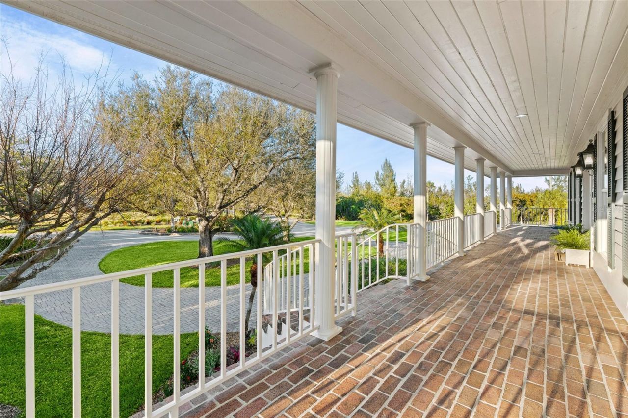 41 Tidy Island Boulevard, Bradenton, FL 34210 Photo