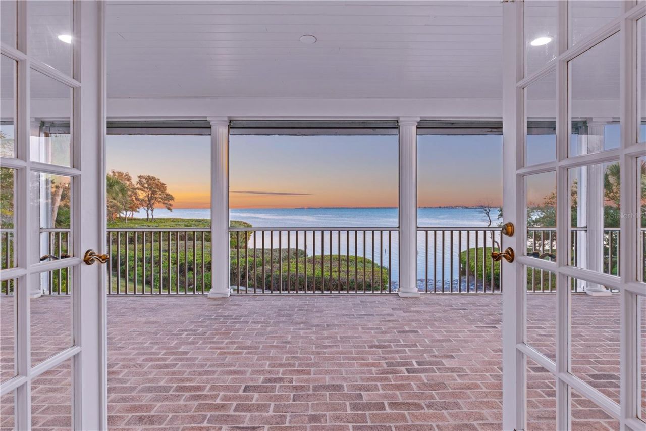 41 Tidy Island Boulevard, Bradenton, FL 34210 Photo