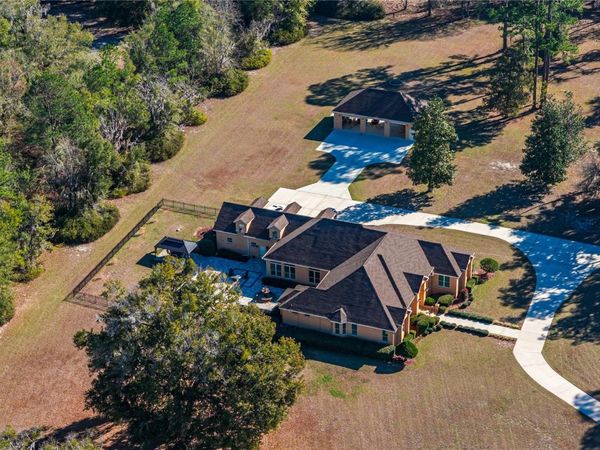 573 SE NATURE DRIVE, LAKE CITY, FL 32025