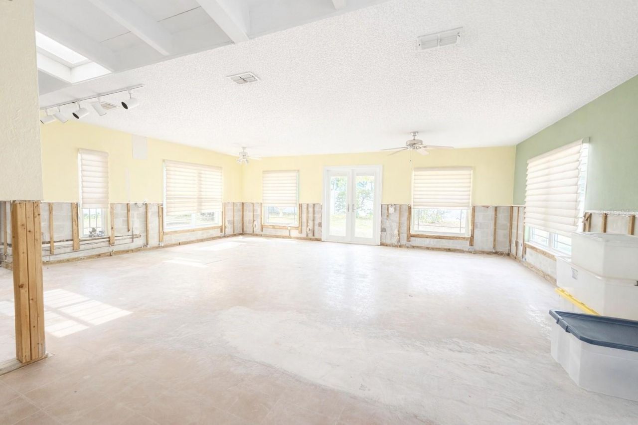 440 Lido Way Ne, Saint Petersburg, FL 33704 Photo