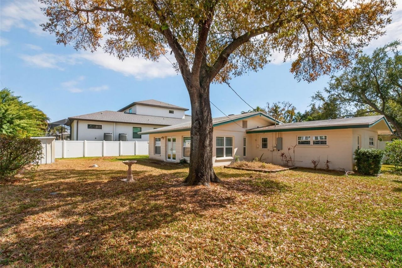 440 Lido Way Ne, Saint Petersburg, FL 33704 Photo