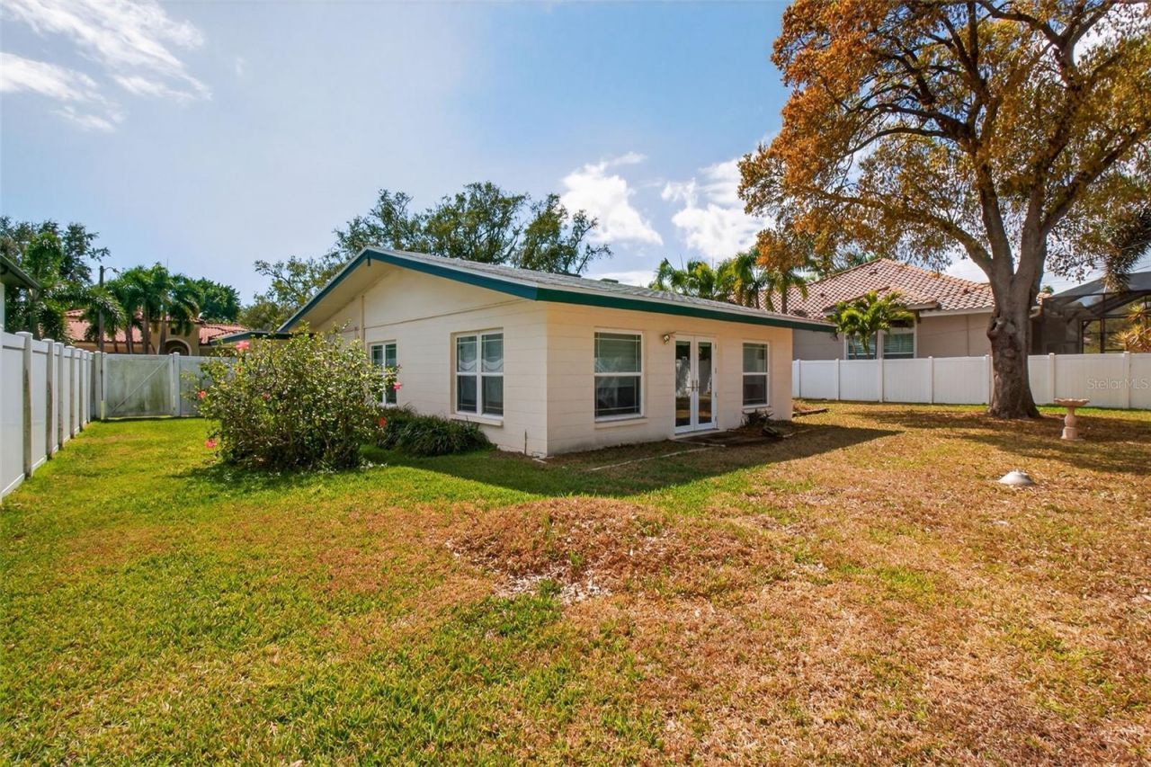 440 Lido Way Ne, Saint Petersburg, FL 33704 Photo