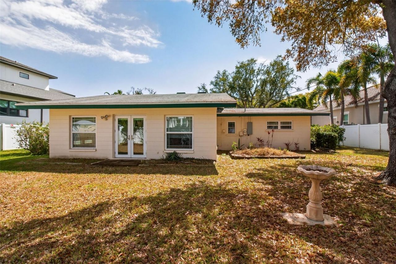 440 Lido Way Ne, Saint Petersburg, FL 33704 Photo