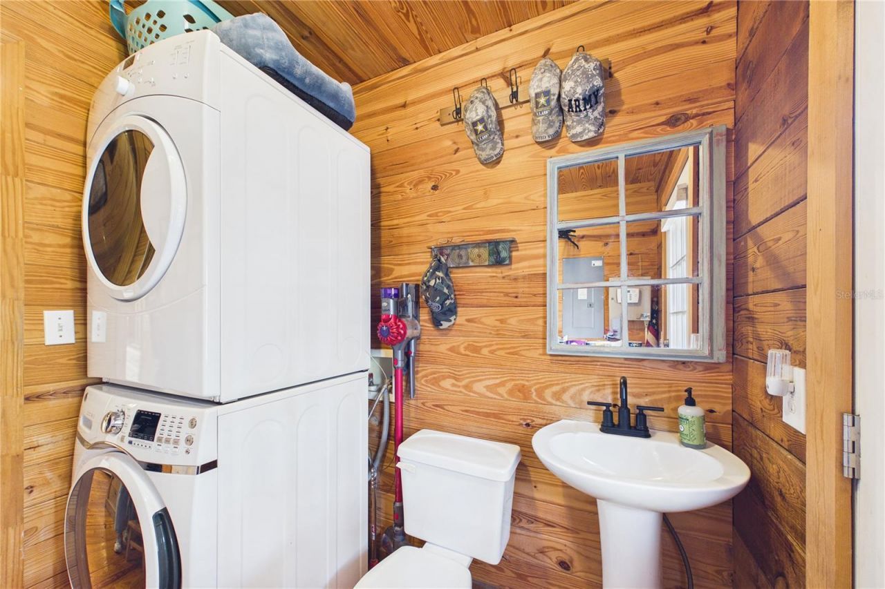 21038 Reindeer Road , Christmas, FL 32709 Photo