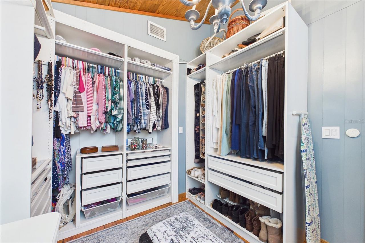 21038 Reindeer Road , Christmas, FL 32709 Photo