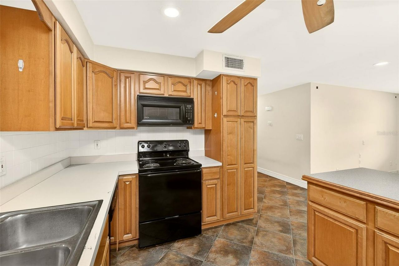 1465 Bayview Drive , Clearwater, FL 33756 Photo