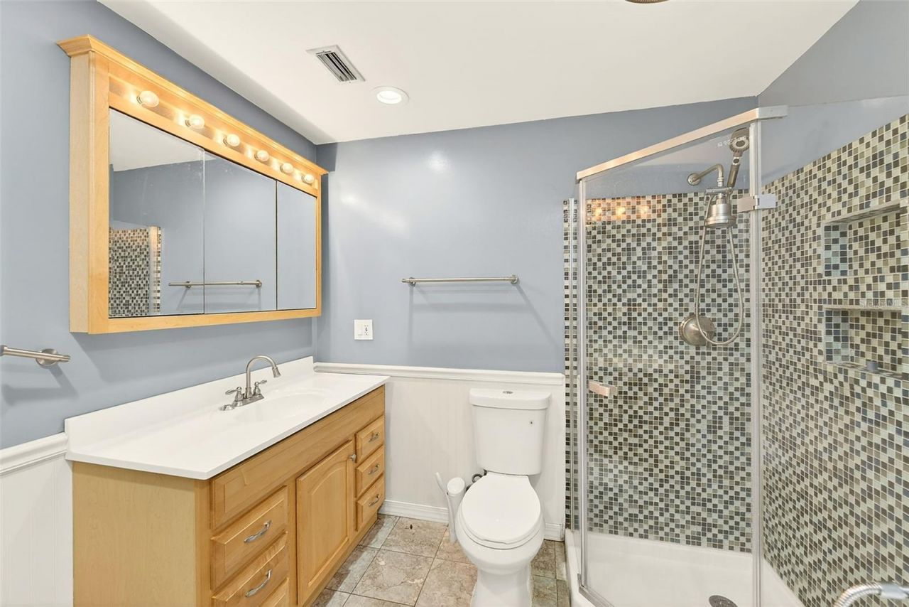 1465 Bayview Drive , Clearwater, FL 33756 Photo