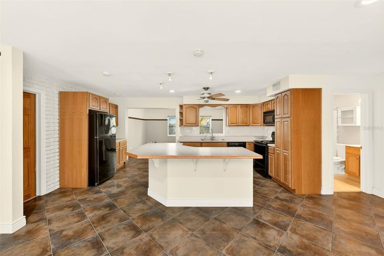 1465 Bayview Drive , Clearwater, FL 33756 Photo