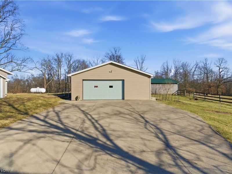 52450 Tower Road, Cumberland, OH 43732 Photo 2