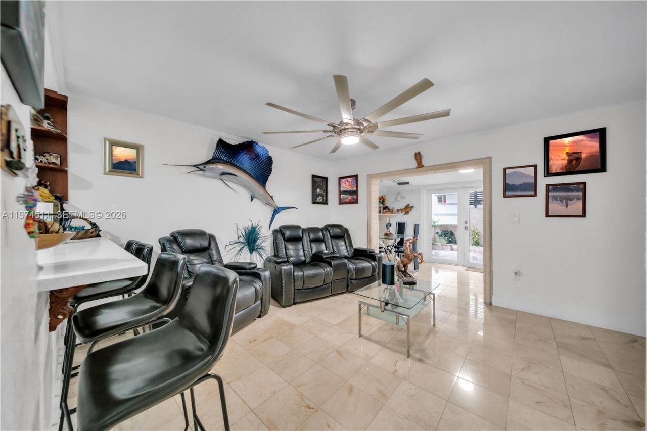1540 W 42nd Pl, Unit C, Hialeah, FL 33012 Photo