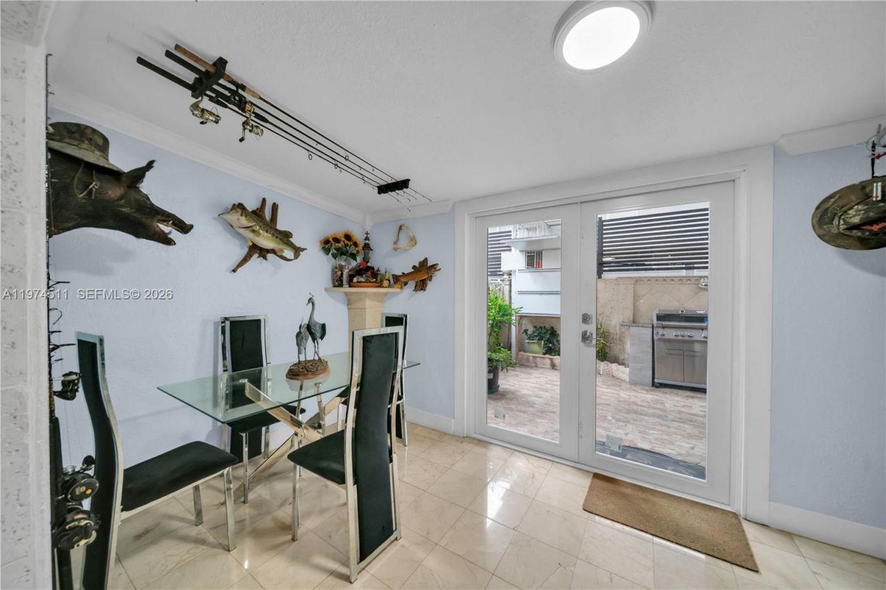 1540 W 42nd Pl, Unit C, Hialeah, FL 33012 Photo