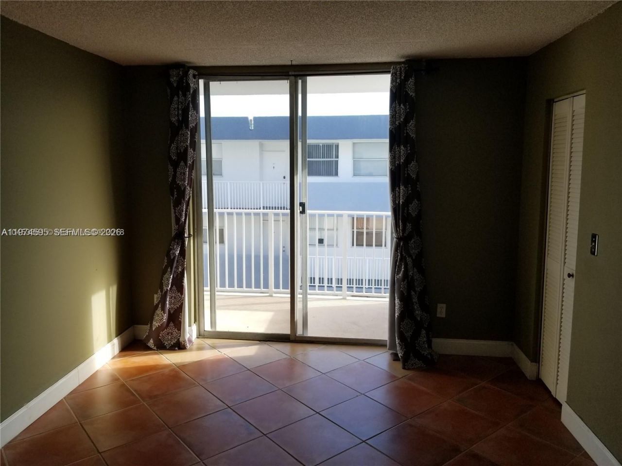 1801 S Treasure Dr, Unit 502, North Bay Village, FL 33141 Photo