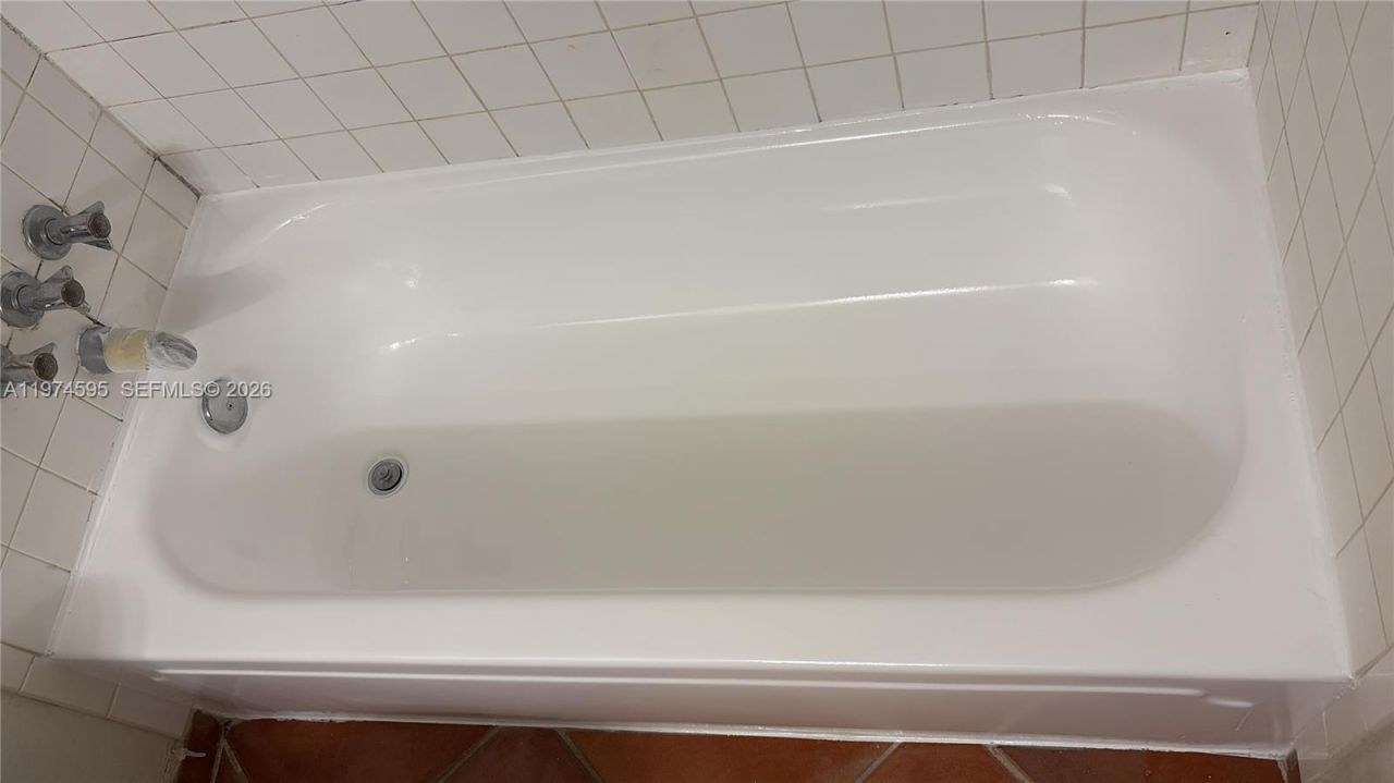 1801 S Treasure Dr, Unit 502, North Bay Village, FL 33141 Photo