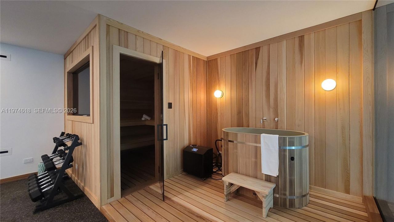 1510 W 23rd St, Miami Beach, FL 33140 Photo