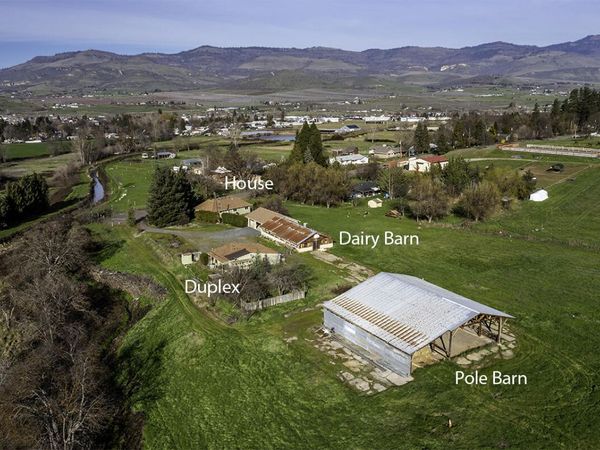 273 Theo Drive, Talent, OR 97540