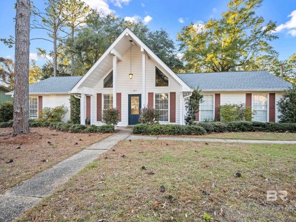 111 Montclair Loop, Daphne, AL 36526