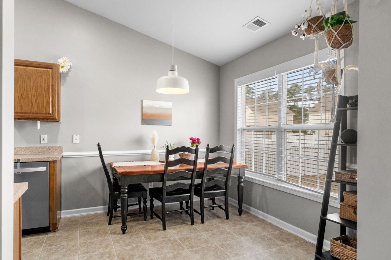 325 Vesta Dr.  Photo 16