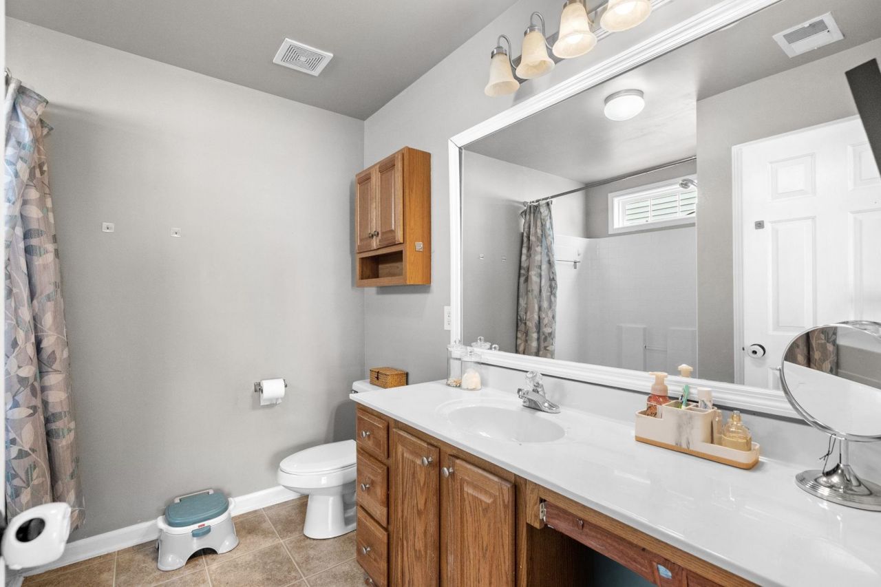 325 Vesta Dr.  Photo 21