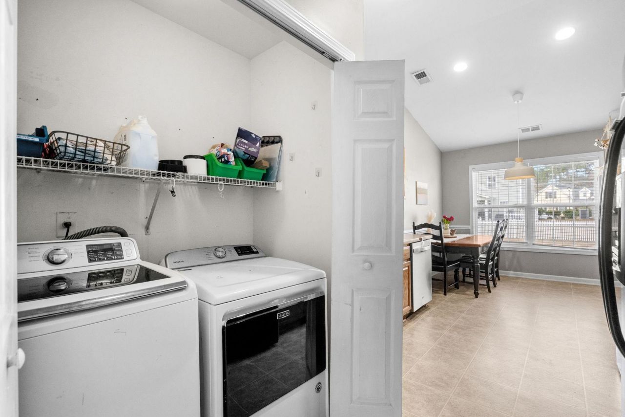 325 Vesta Dr.  Photo 28