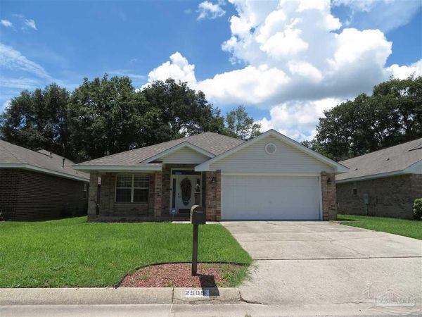 2509 Eclipse Ln, Pensacola, FL 32514