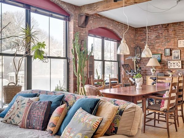 172 Green St, Unit 8, Boston, MA 02130