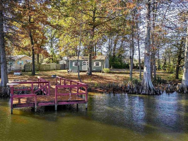 2620 S Cambon Lake Drive, West Frankfort, IL 62896