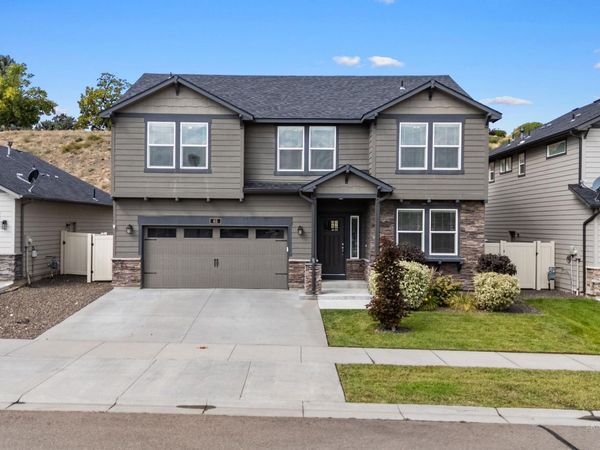 65 N Wooddale Ave, Eagle, ID 83616