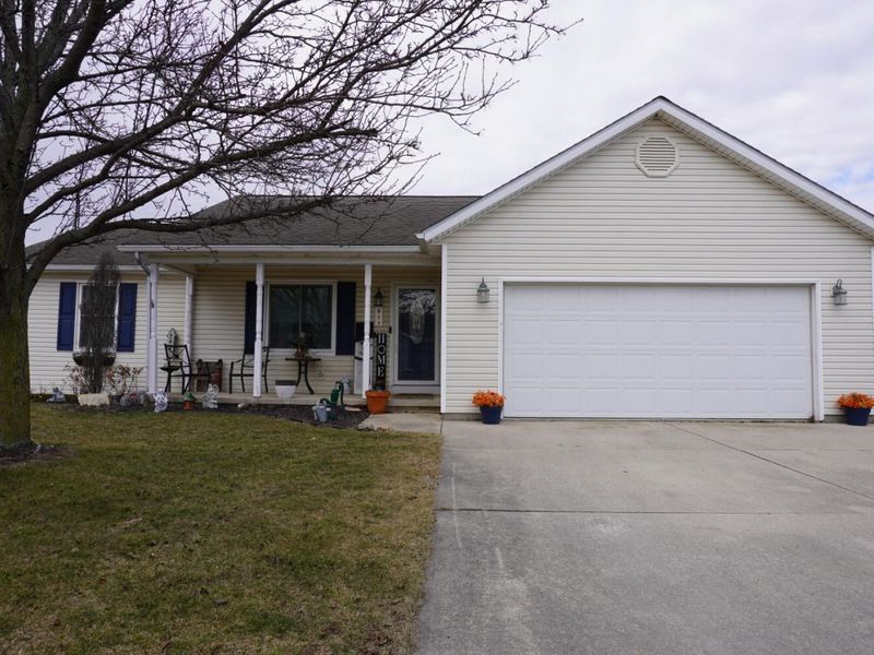 917 Sunrise Drive, Wapakoneta, OH 45895 Photo 1